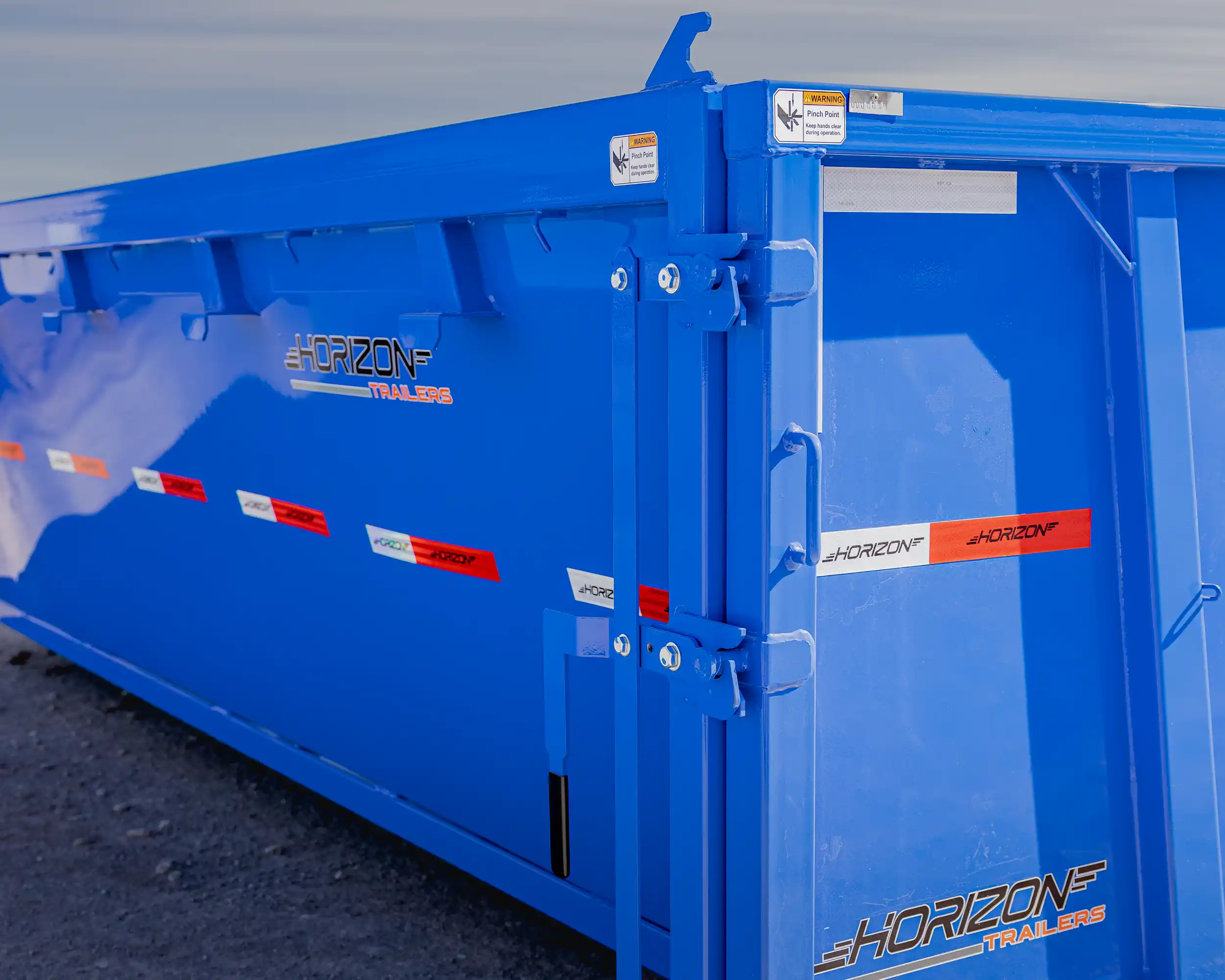 horizon trailers img